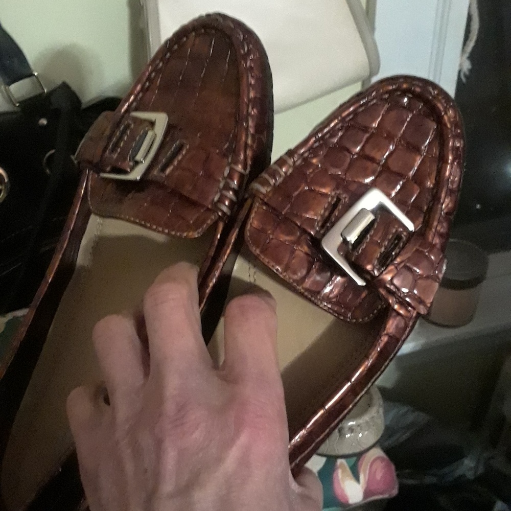 Naturalizer shoes/flats